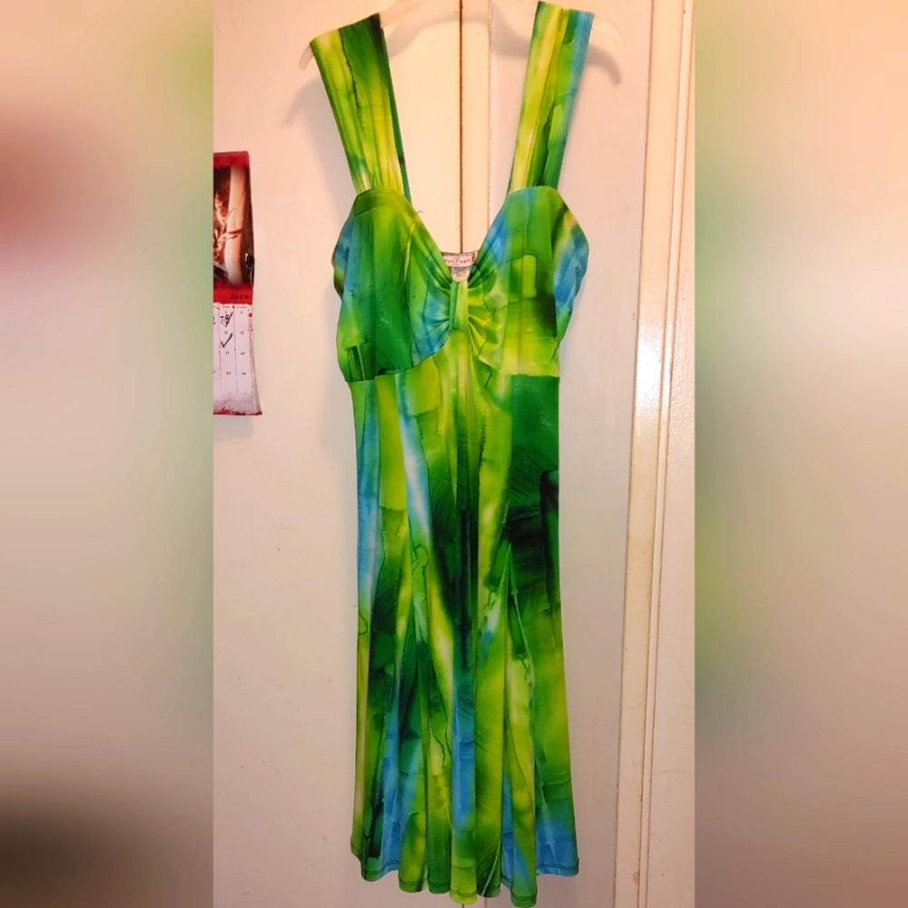 Green midi dress